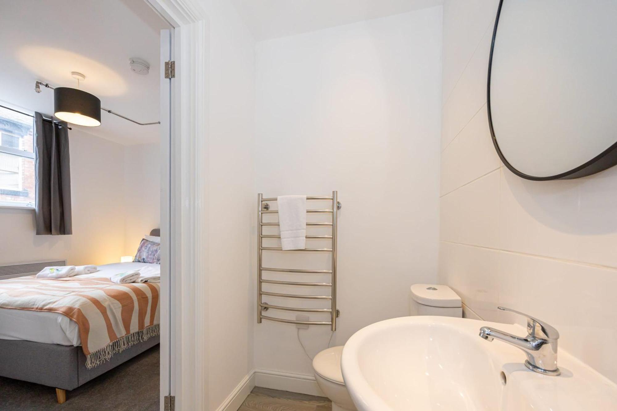 Beautiful 1 Bed 20Mins To Central Manchester 博尔顿 外观 照片